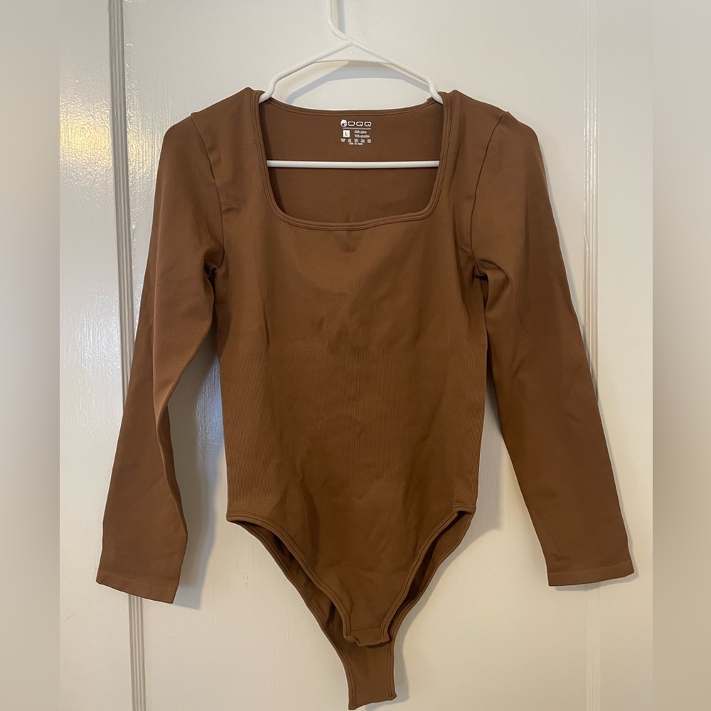Body suction bodysuit
